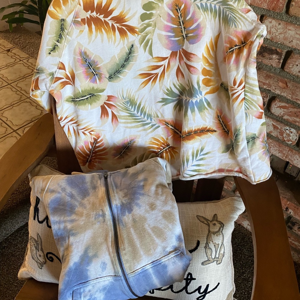 Both sold together. Billabong. Roxy sweatshirts